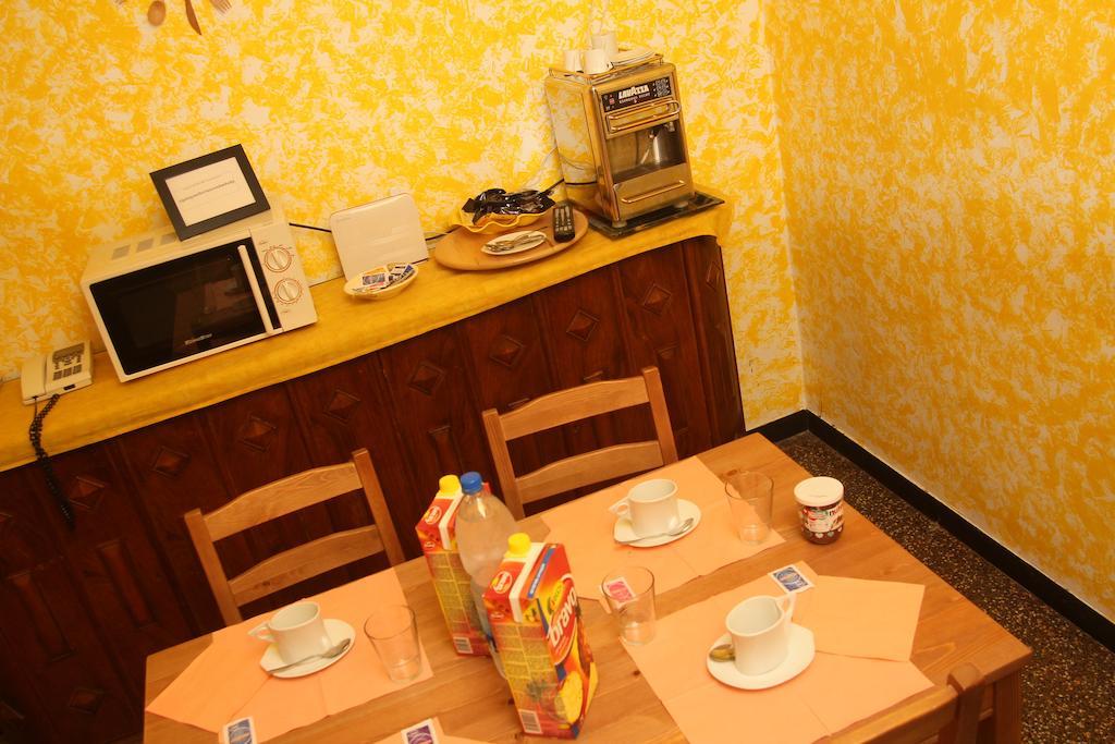 Bed & Breakfast La Rosa Dei Venti Genua Kamer foto