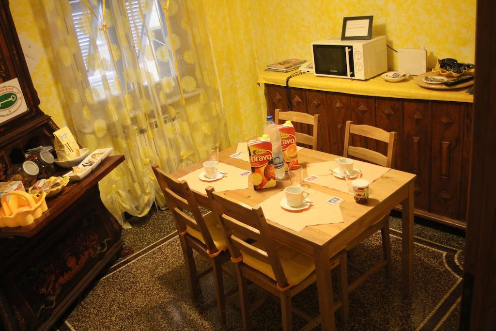 Bed & Breakfast La Rosa Dei Venti Genua Kamer foto
